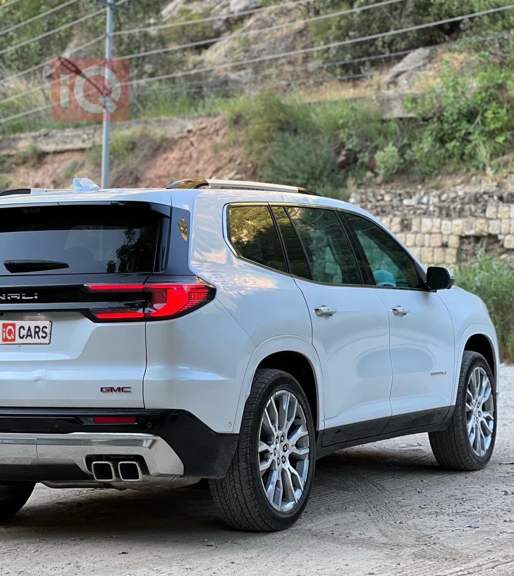 GMC Acadia